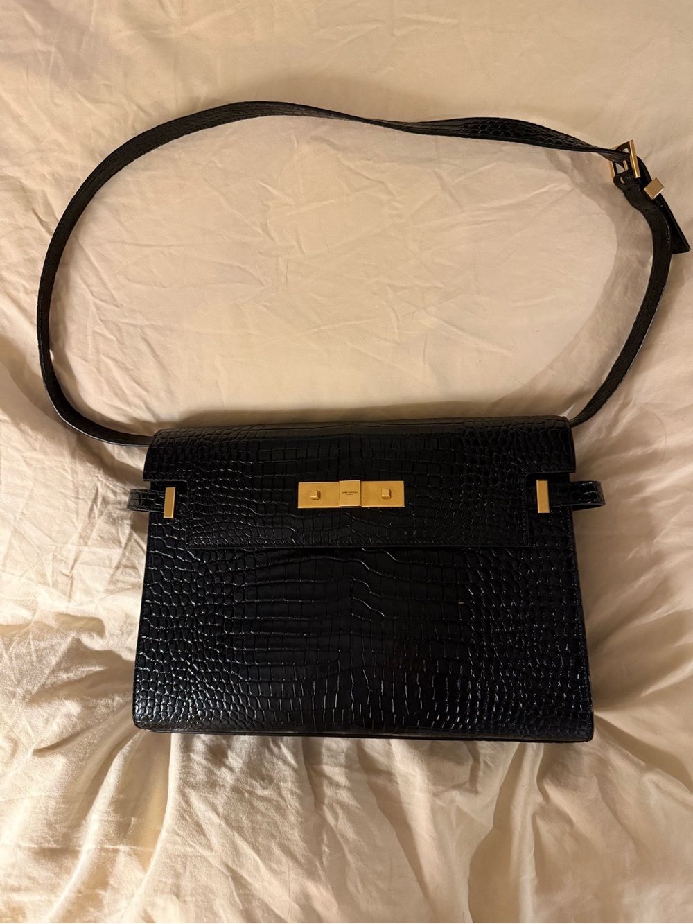 Classic Black Croc-Texture Shoulder Bag with Gold Hardware